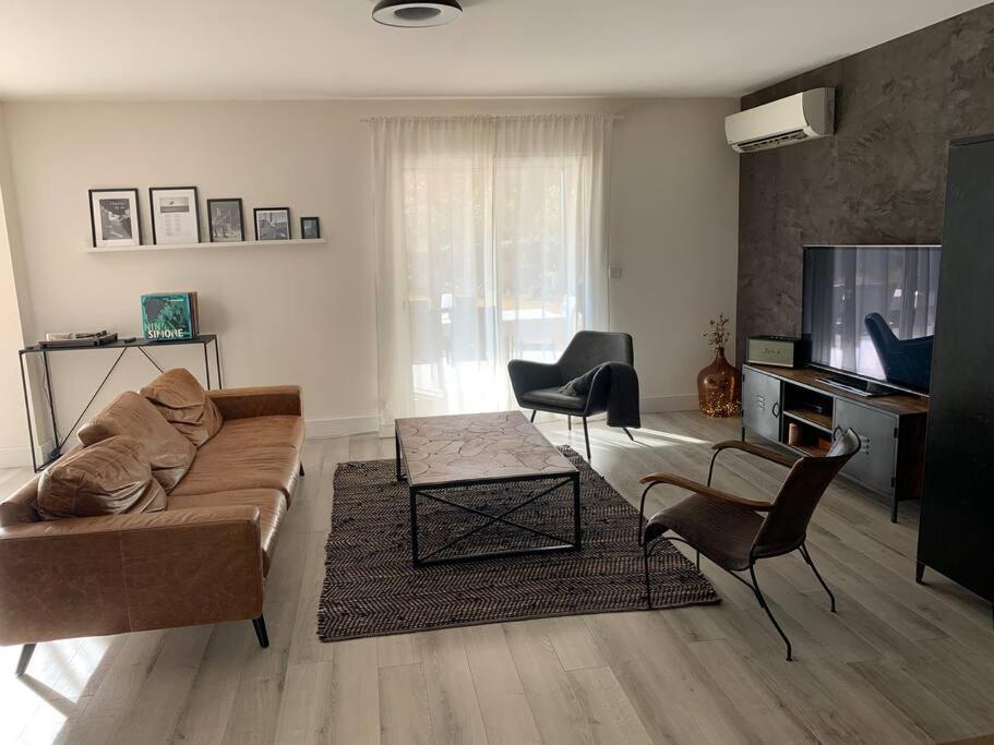 Villa Familiale 9 Pers Cabries Entre Aix Et Marseille 5 Min Gare Aix Tgv 15 Min Aeroport Mp Εξωτερικό φωτογραφία